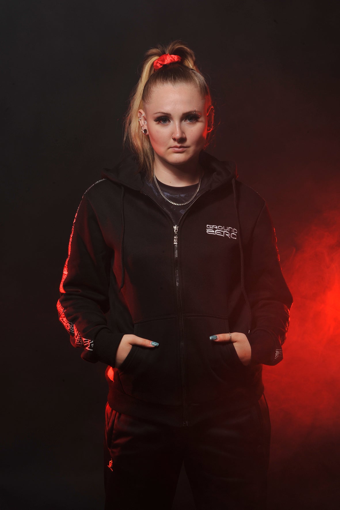 GROUND ZERO HOODED ZIP BASIC BLACK